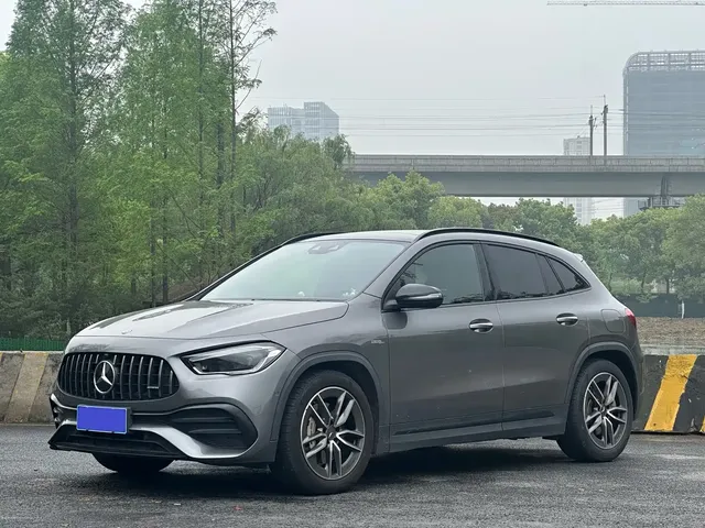 Mercedes-Benz GLA AMG 2022 AMG GLA 35 4MATIC