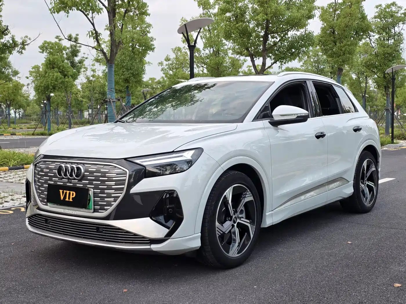 Audi Q4 e-tron 2023 50 e-tron quattro Creation Edition