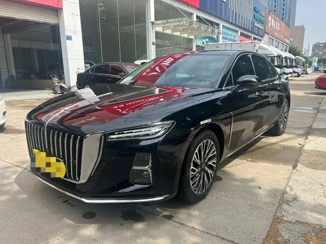 Hongqi H5 2024 2.0T Automatic Smart Connect Flag Smooth Edition