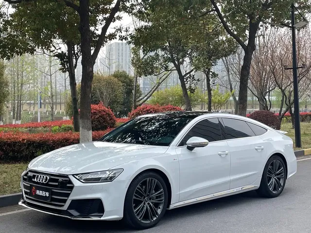Audi A7 2023 Model 45 TFSI Premium Selection Edition