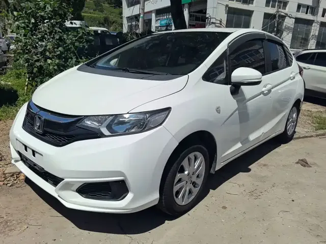 Honda Fit 2018 1.5L CVT Comfort Sunroof Edition