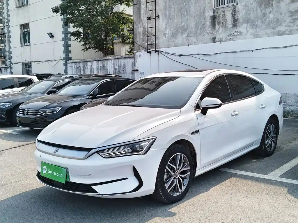 BYD Qin PLUS 2021 EV 400KM Luxury Model