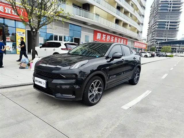 Lynk & Co 05 2022 2.0TD 2WD Shine Halo
