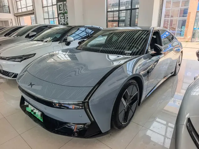 XPeng P7 2025 702km Long Range Edition