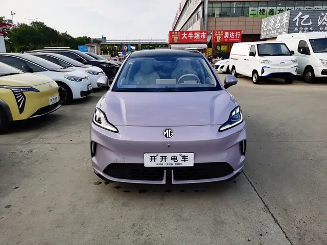 MG 4 EV 2025 Base Model