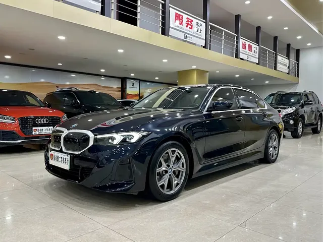 BMW i3 2022 eDrive 35 L