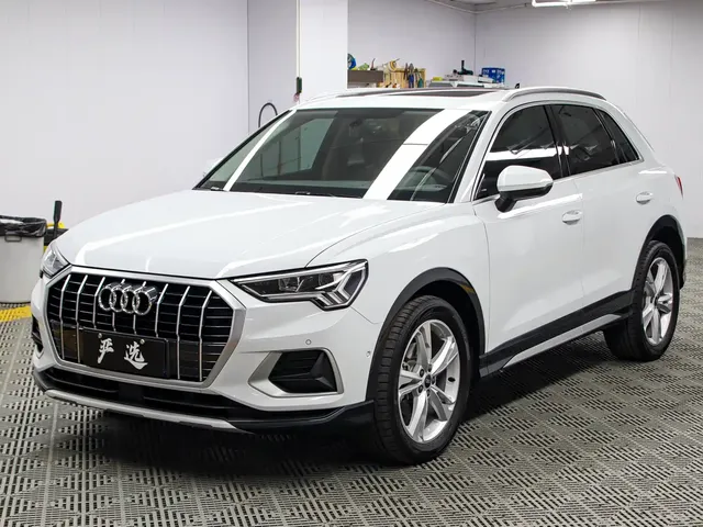 Audi Q3 2023 35 TFSI Fashion Elegance (1.4T)