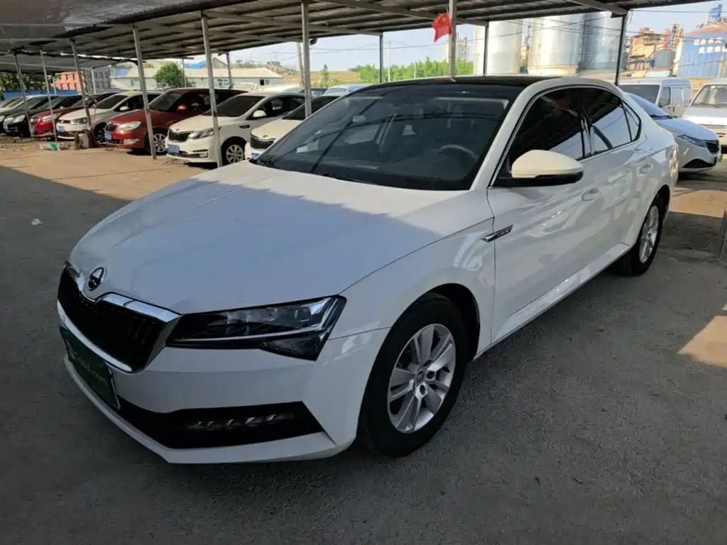 Škoda Superb 2019 TSI280 DSG Standard Edition