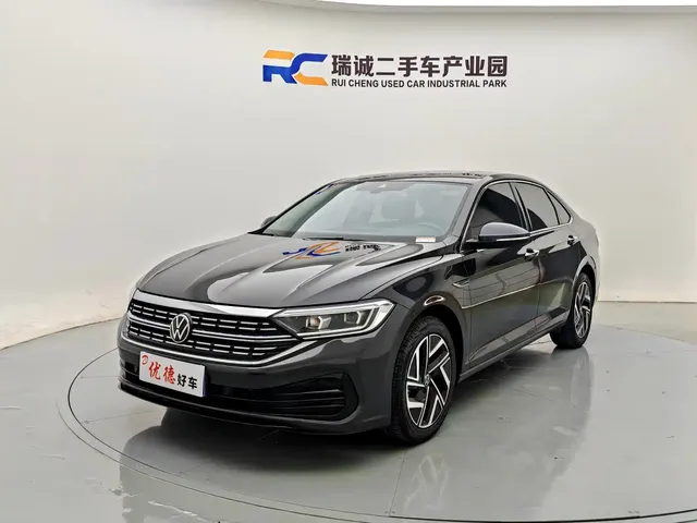 Volkswagen Sagitar 2023 300TSI DSG Surpassing Edition