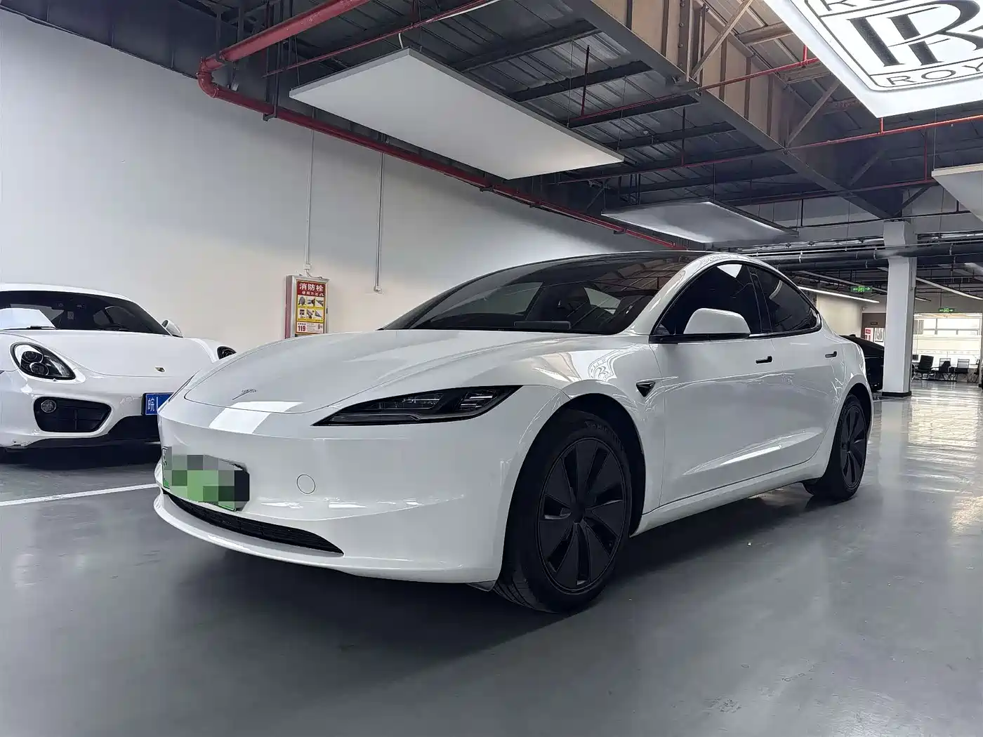Tesla Model 3 2023 Rear-Wheel Drive