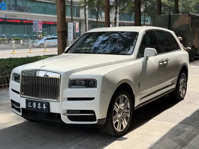 Rolls-Royce Cullinan 2018 4-Seater Version