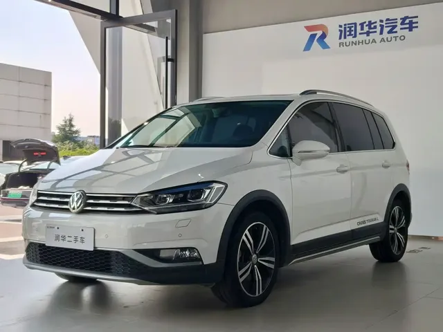 Volkswagen Touran 2021 Touran L 280TSI DSG Cross Edition 7-seater