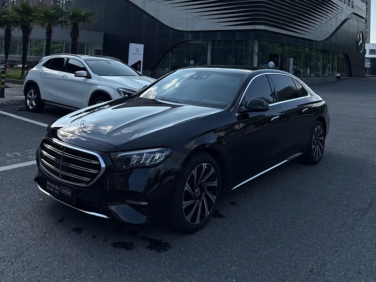 Mercedes-Benz E-Class 2025 E 300 L Luxury