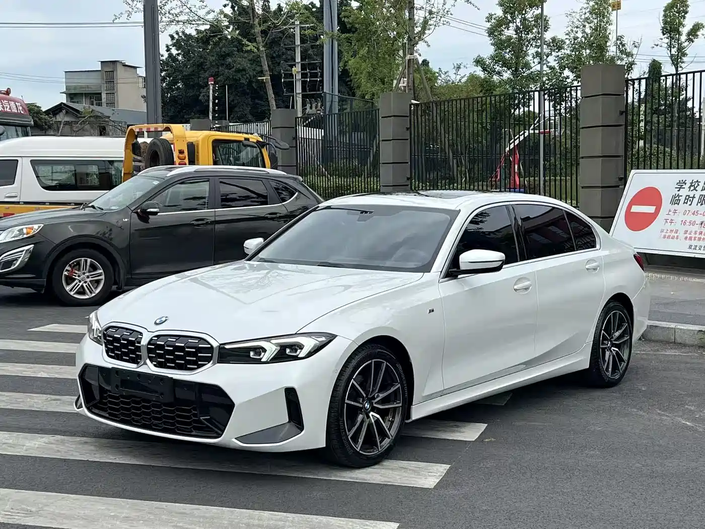 BMW 3 Series 2024 325Li M Sport Package