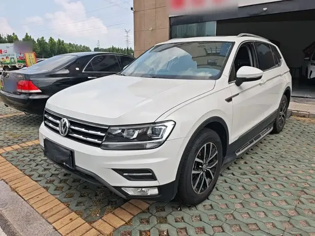 Volkswagen Tiguan L 2018 330TSI Automatic 2WD Luxury Edition