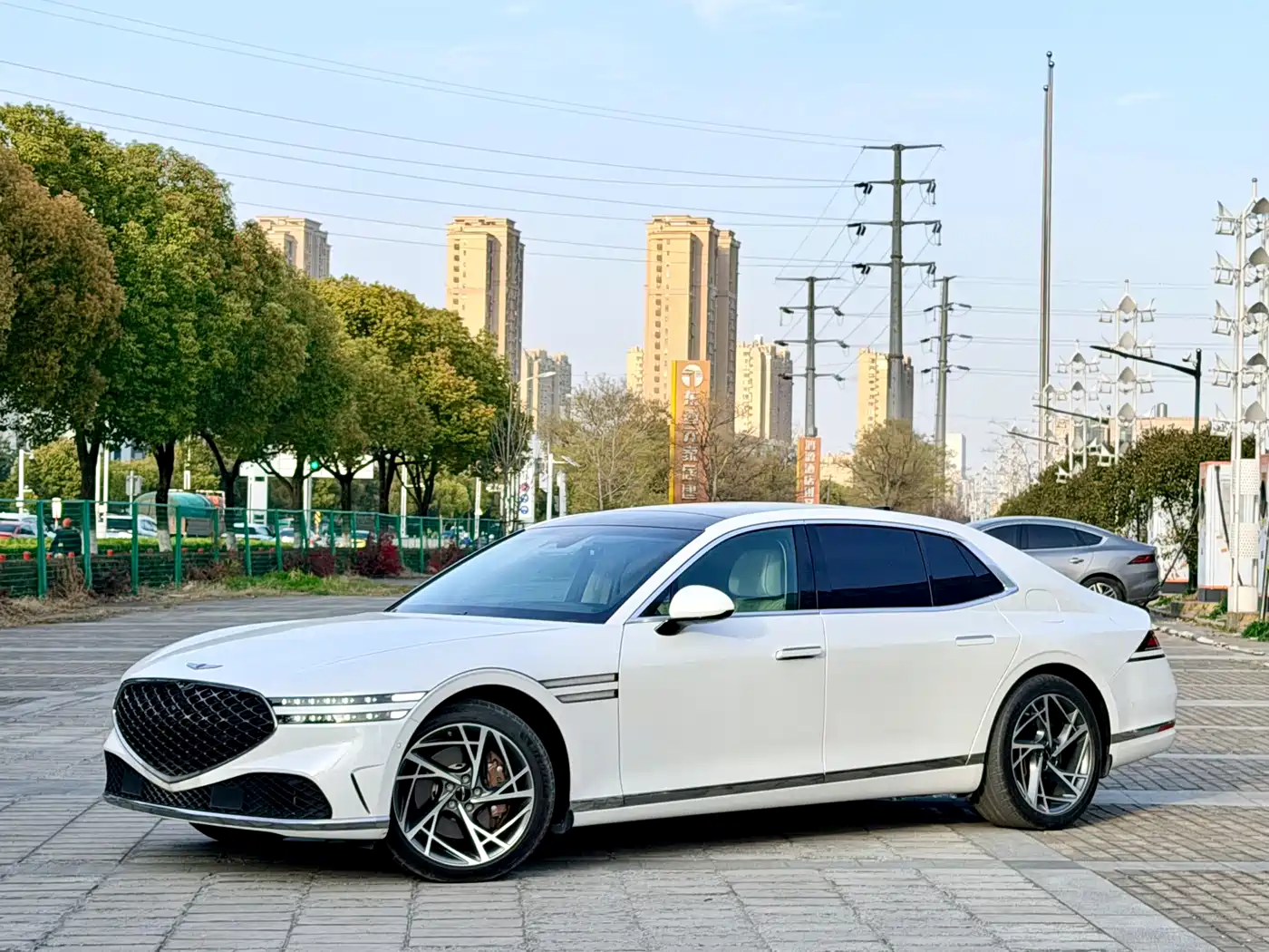 Genesis G90 2023 3.5T Flagship Version