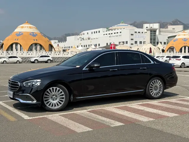 Mercedes-Benz E-Class 2022 E 300 L Luxury