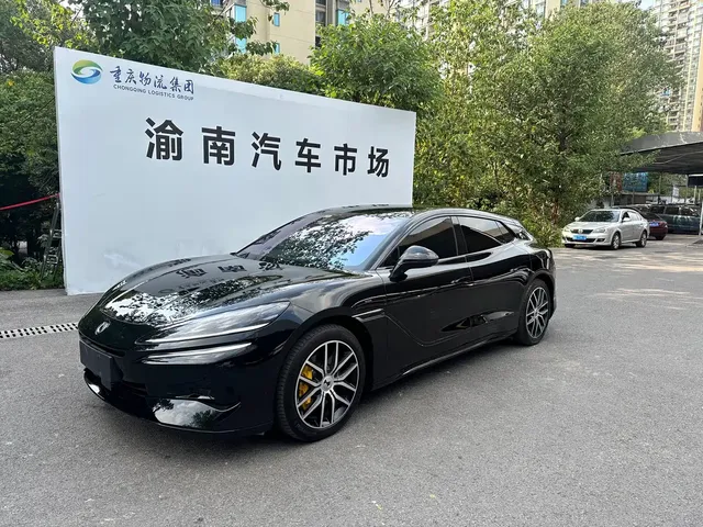 Denza Z9GT 2024 1100 AWD Max Launch Edition