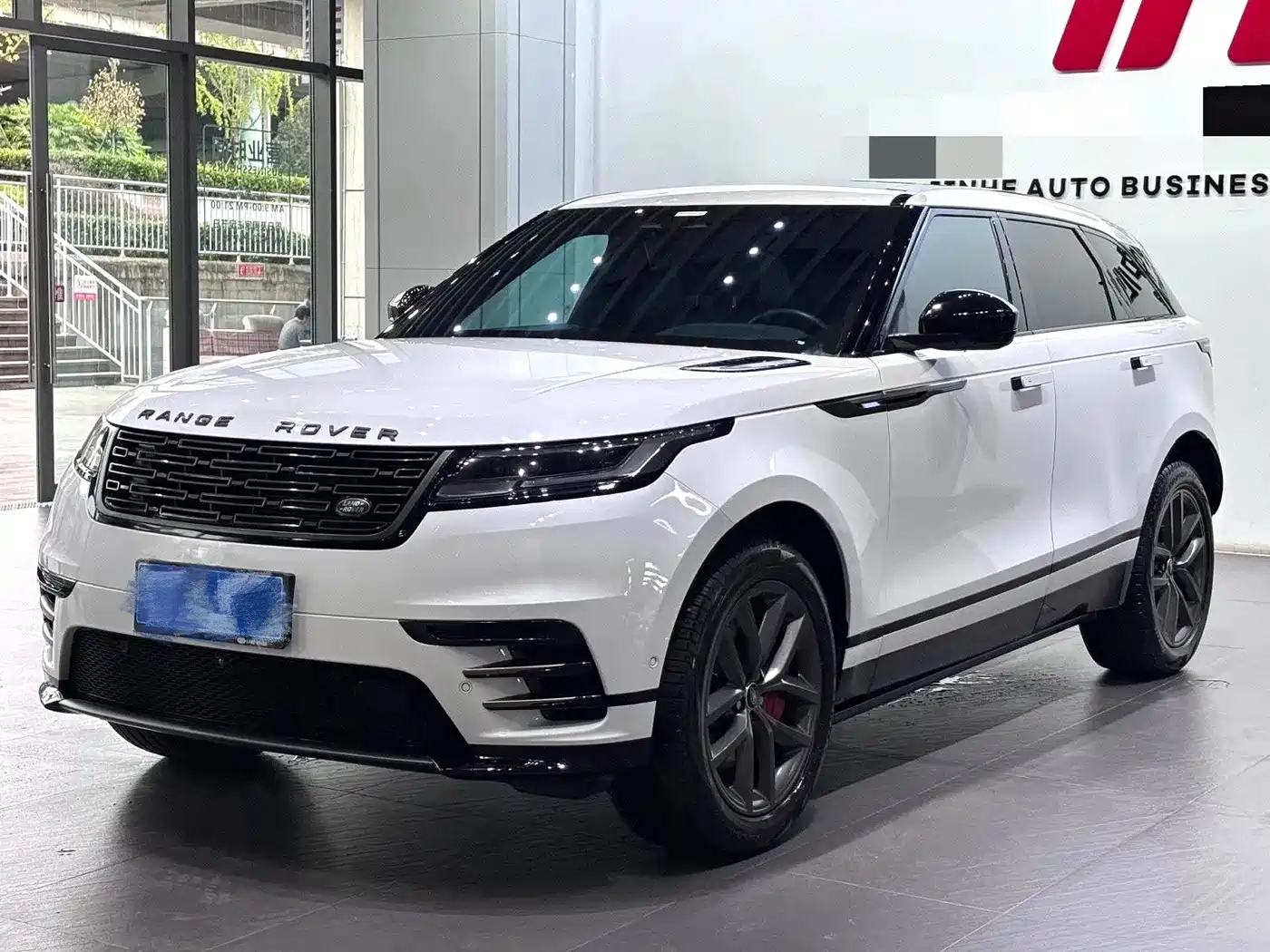 Land Rover Range Rover Velar 2024 Dynamic SE
