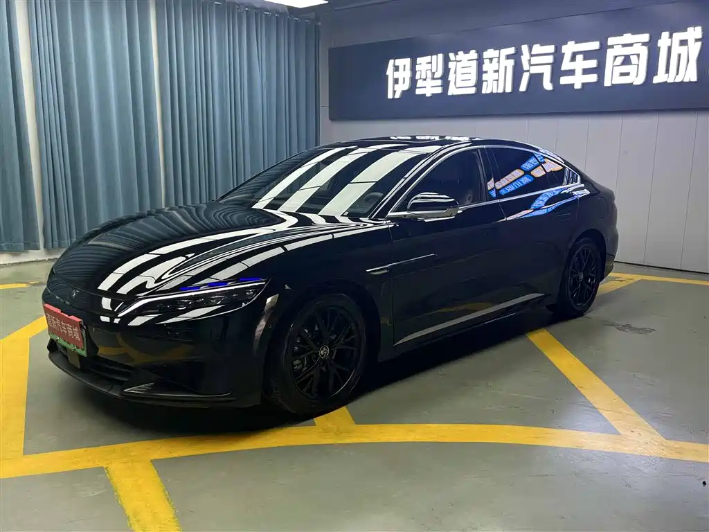 BYD Han 2025 DM-i 125KM Honor