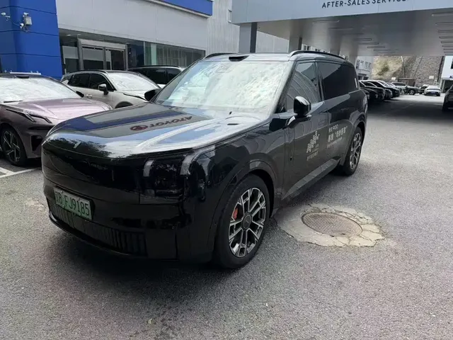 Lynk & Co 900 2025 2.0T Ultra