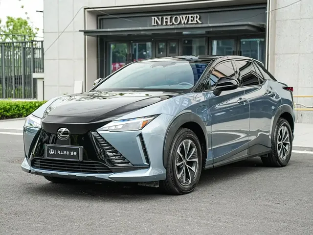 Lexus RZ 2023 450e 4WD Deluxe