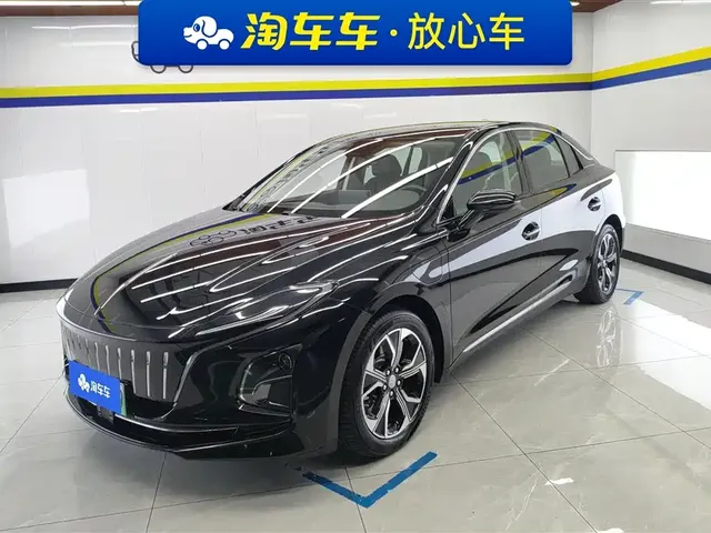 Hongqi E-QM5 2023 Facelift Basic Travel Edition