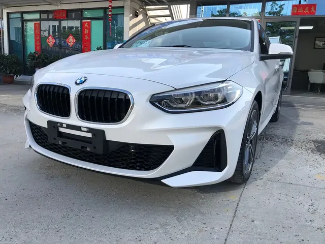 BMW 1 Series 2021 120i M Sport Shadow Edition