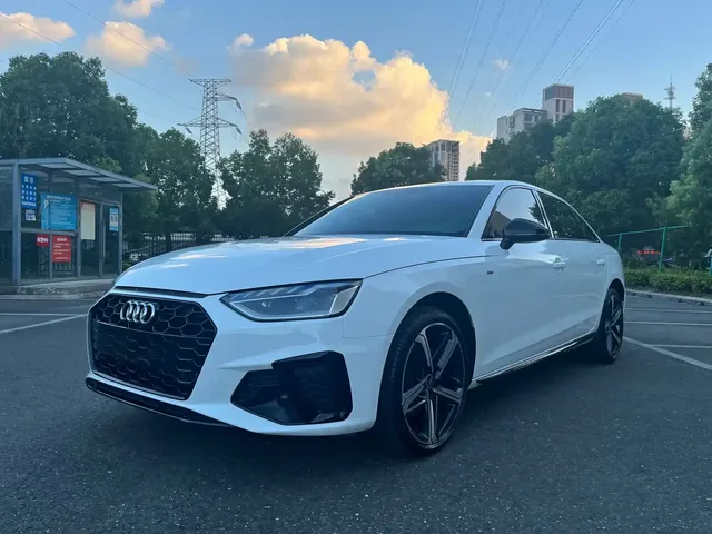 Audi A4L 2024 40 TFSI Luxury Dynamic