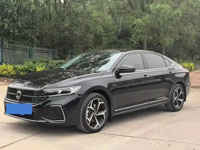 Volkswagen Passat 2025 Outstanding 380TSI Dragon Soaring Edition