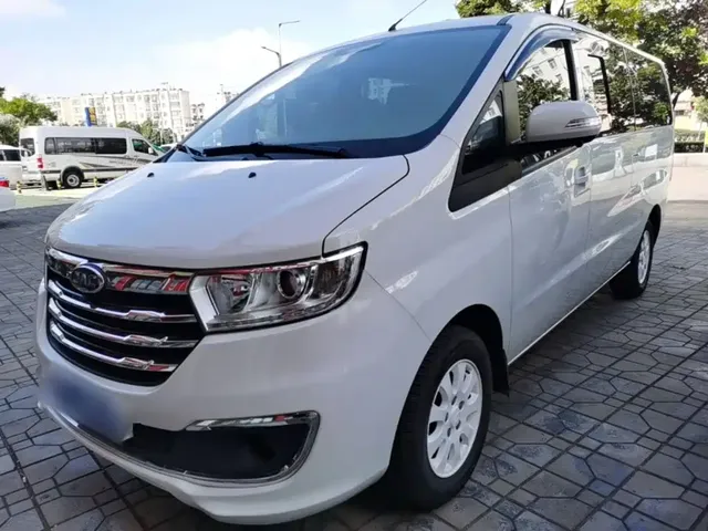 JAC Refine M3 2025 PLUS 1.5T Manual Classic 7-Seater