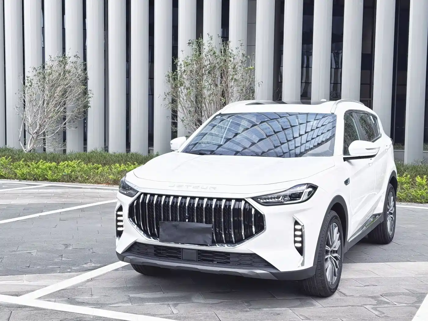 Jetour X70 PLUS 2025 Champion Edition 1.5T DCT Champion PRO 7-seater