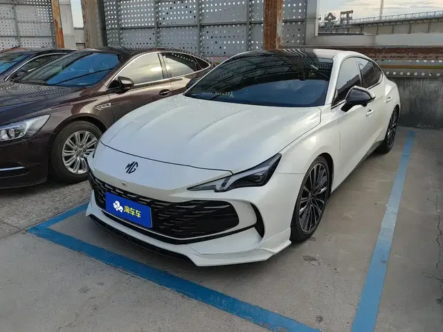 MG 7 2023 2.0T Automatic Hunting Beauty Luxury Edition