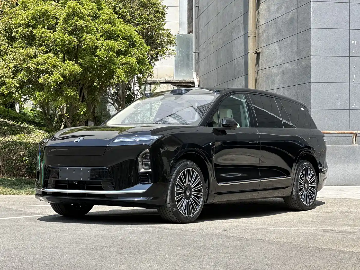NIO ES8 2025 Model 6-Seat Executive Luxury Edition
