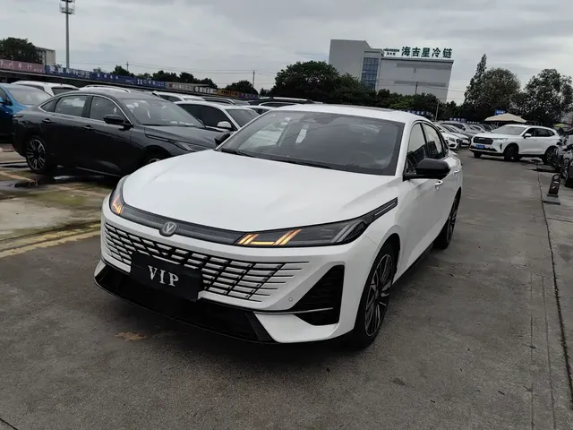 Changan Eado 2025 Model Year Facelift 1.5T 500Bar Premium Edition