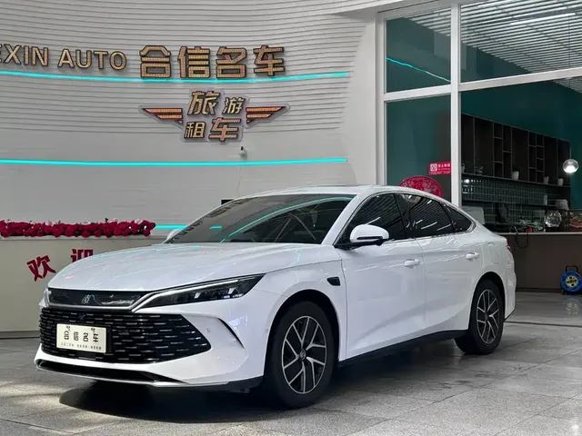 BYD Qin L 2025 DM-i Smart Drive Edition 120KM Leading