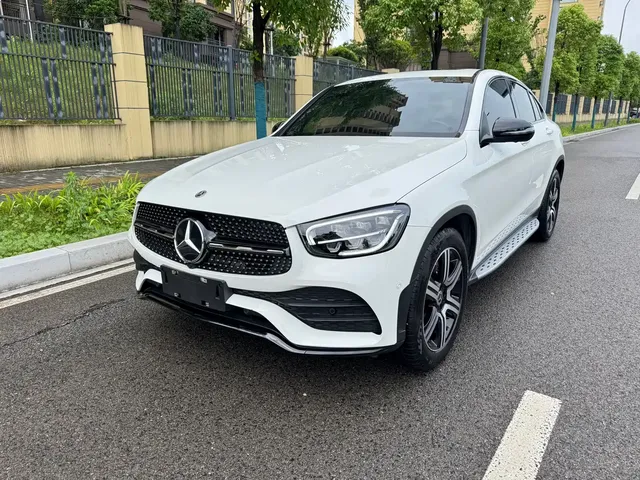 Mercedes-Benz GLC Coupe 2023 GLC 300 4MATIC Coupe SUV Luxury Edition