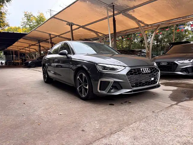 Audi A4L 2022 40 TFSI Fashion Dynamic