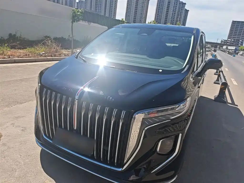 Hongqi HQ9 2023 2.0T Smart Connect Flag Enjoy Edition