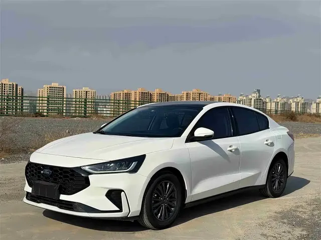 Ford Focus 2022 Sedan EcoBoost 180 Automatic ST Line