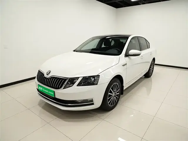 Škoda Octavia 2019 TSI230 DSG Smart Luxury Edition China V