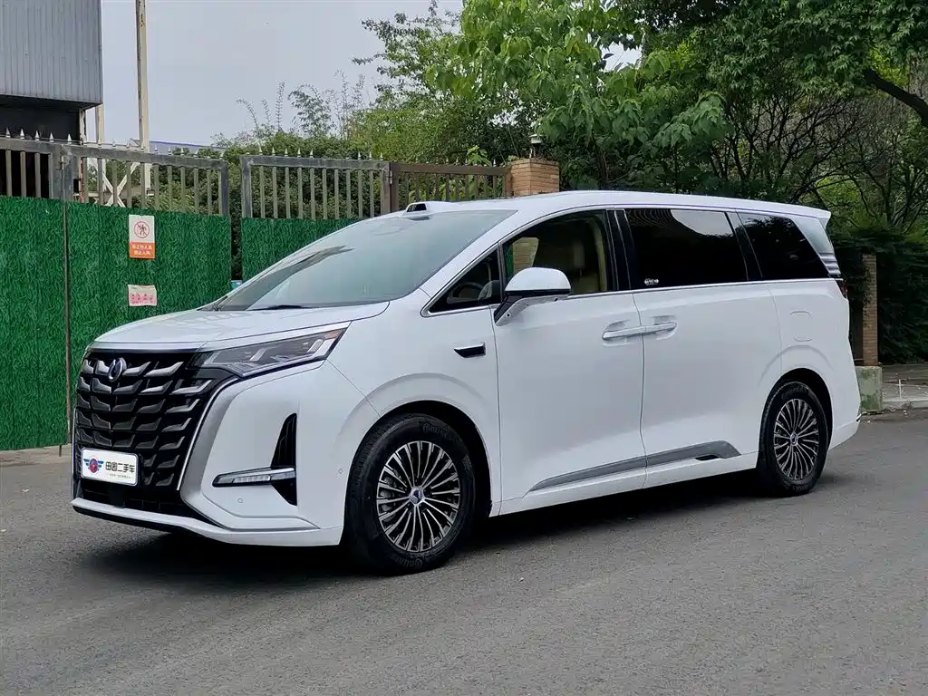 Denza D9 2025 Model DM-i Smart Drive Edition 1020 AWD Flagship