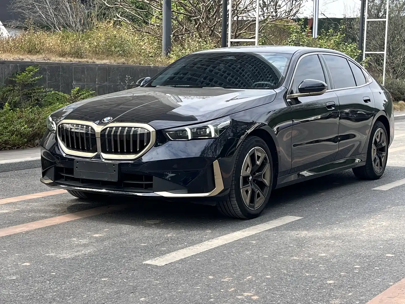 BMW 5 Series 2024 525Li M Sport Package