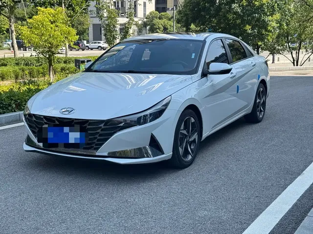 Hyundai Elantra 2022 1.5L CVT GLX Elite Edition