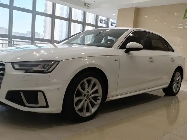 Audi A4L 2019 40 TFSI Fashion (China V)