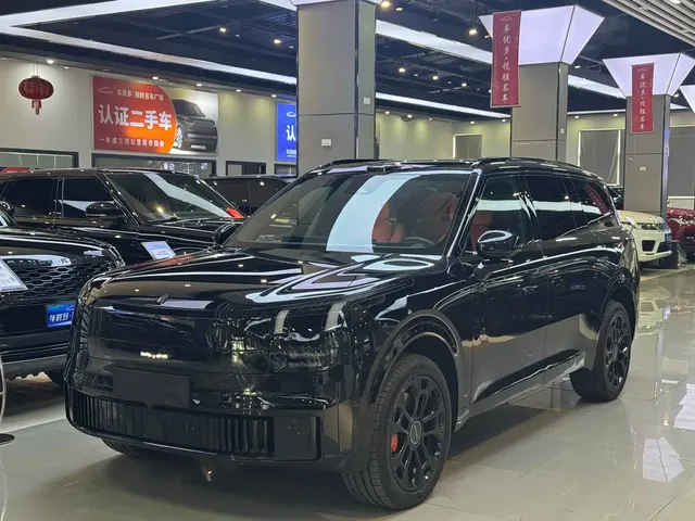 Lynk & Co 900 2025 2.0T Ultra