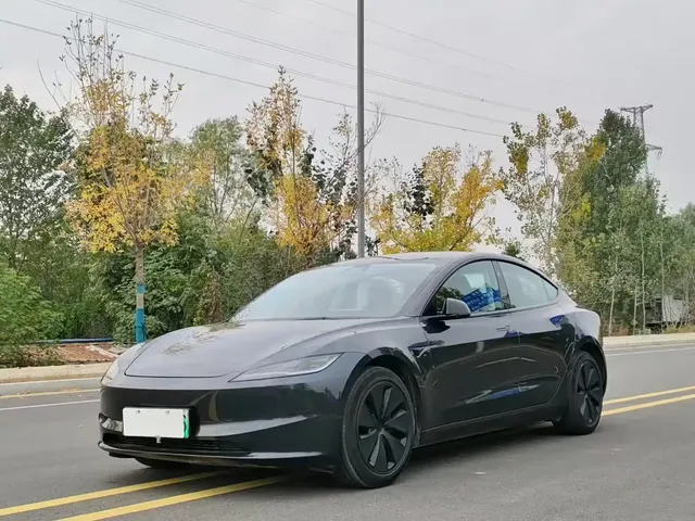 Tesla Model 3 2023 Long Range All-Wheel Drive