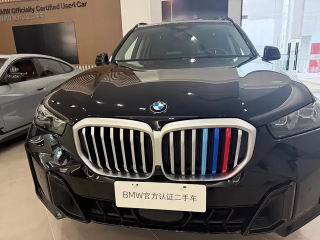 BMW X5 2025 Model xDrive 30Li Exclusive M Sport Blackout Package