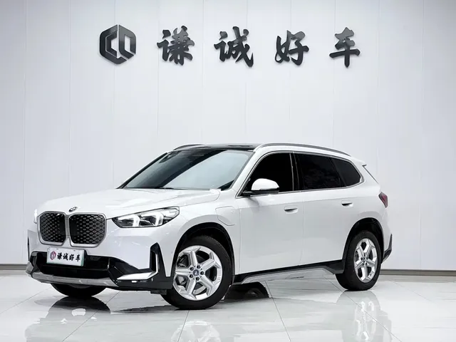 BMW iX1 2025 eDrive25L X Design Package