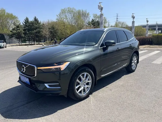 Volvo XC60 2021 T5 AWD Momentum